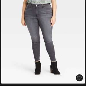 NWT High Rise Jeans 20W Universal Thread